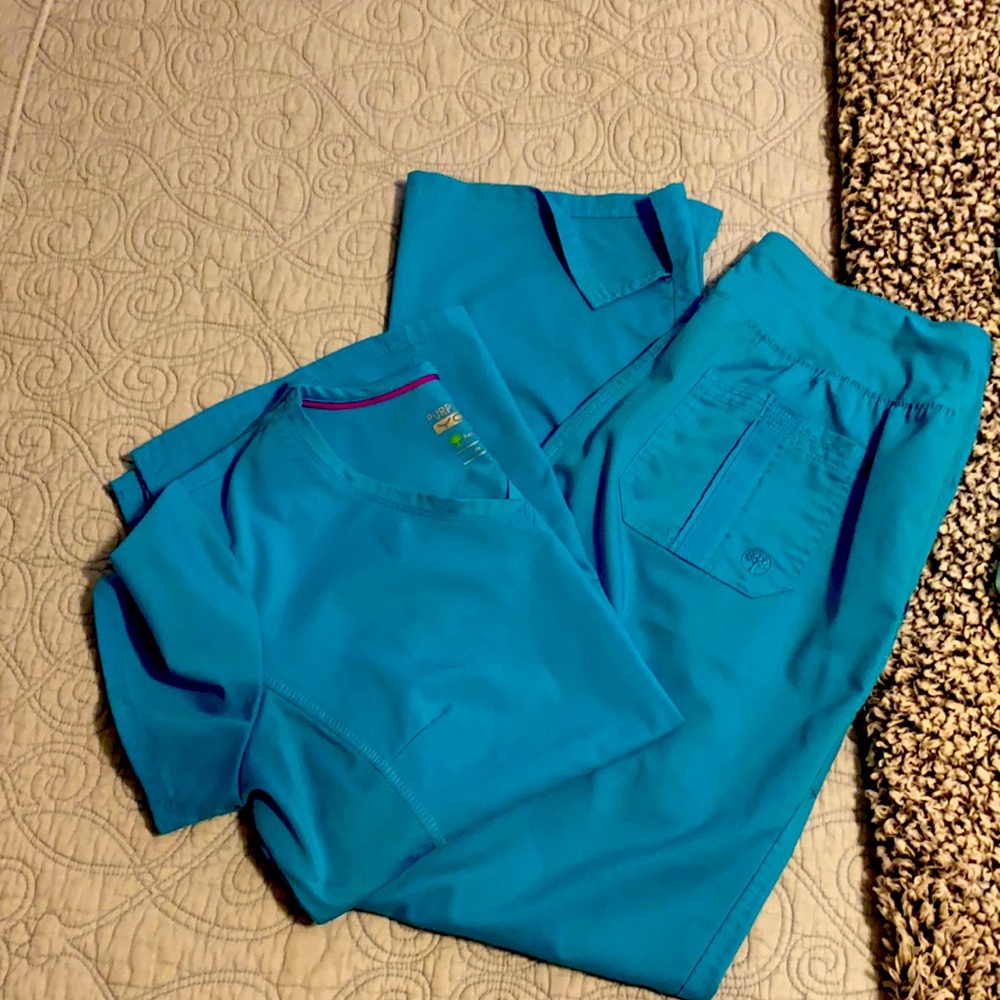 Purple label scrub set sz m